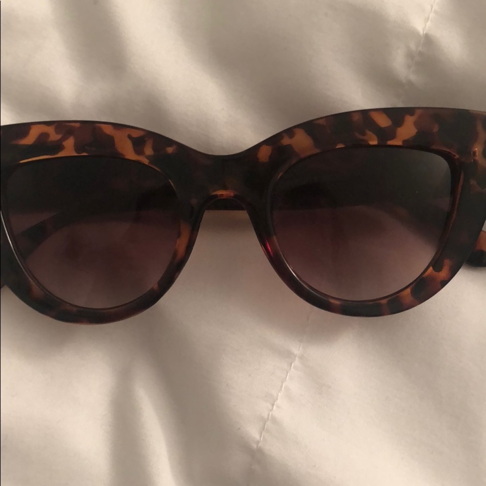 Cat Eye Sunglasses Tortoise